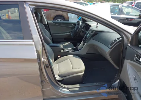 2013 Hyundai Sonata Se 2.0T from USA, damaged, VIN 5NPEC4AB9DH754902